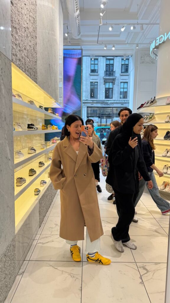 What to Wear In London In April | Steph Schutt