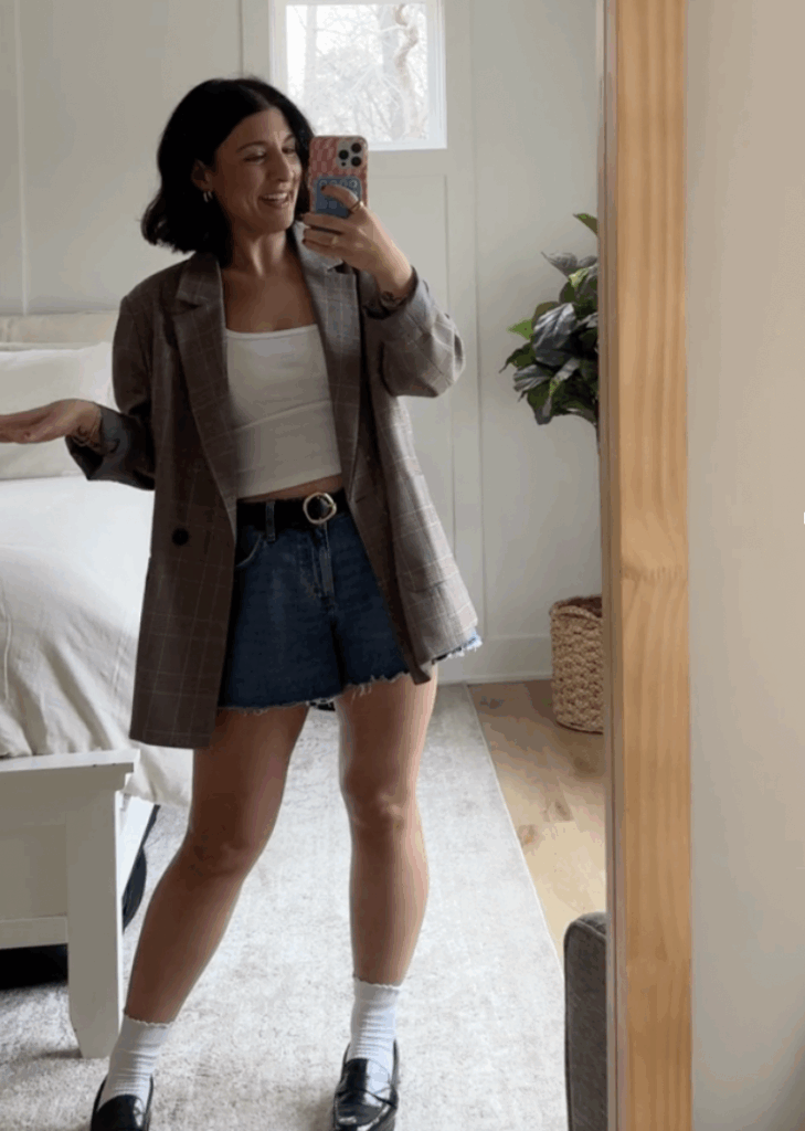 capsule wardrobe staples: neutral blazer